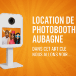 Image d'illustration de photobooth sur fond orange pour la location sur Aubagne